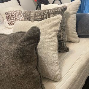 Set of 5 Ashley Home Store Pillows